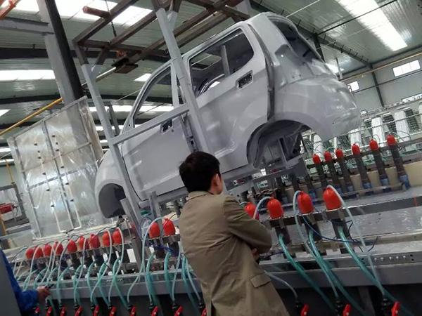 電動(dòng)四輪車(chē) 電泳線